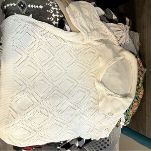 White Knit Sweater with Diamond Pattern